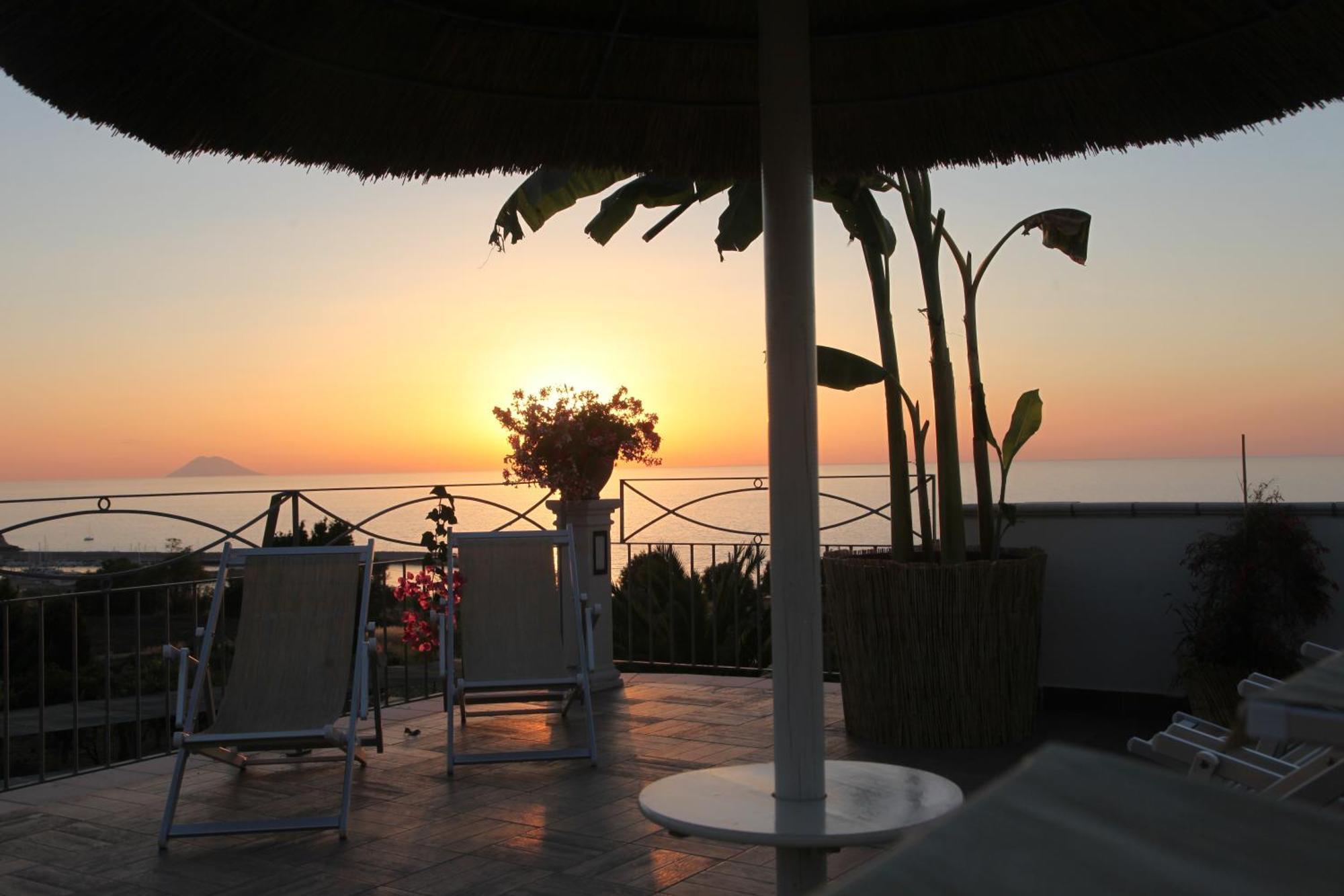 Residence Porto Ulisse Parghelia Luaran gambar